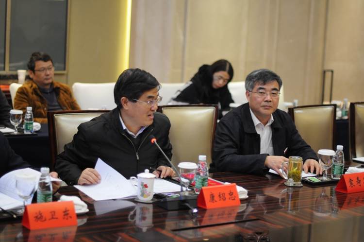 http://ltzx.ujs.edu.cn/__local/2/EB/7F/3A8FA2E3CCE2F6726BE9FFDD6E4_351451E4_29989.jpg