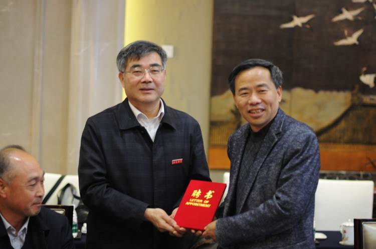 http://ltzx.ujs.edu.cn/__local/3/5F/E7/7E14E257DE641D90ACC2F09D0D8_F3294CEB_23110.jpg